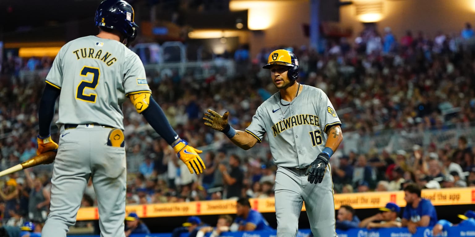 11th Inning Bunt Ends Royals' Game Against Brewers 11th Inning Bunt Ends Royals' Game Against Brewers