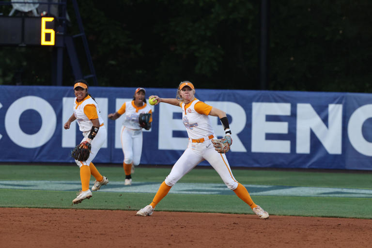 2 Mph: Tennessee Pitcher Karlyn Pickens Sets NCAA Softball Speed Record 2 Mph: Tennessee Pitcher Karlyn Pickens Sets NCAA Softball Speed Record