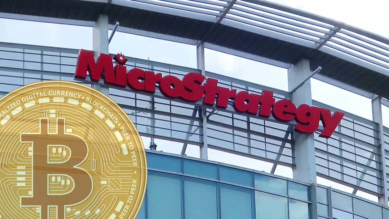2025 Investment Strategy: Weighing MicroStrategy Stock Against Bitcoin 2025 Investment Strategy: Weighing MicroStrategy Stock Against Bitcoin