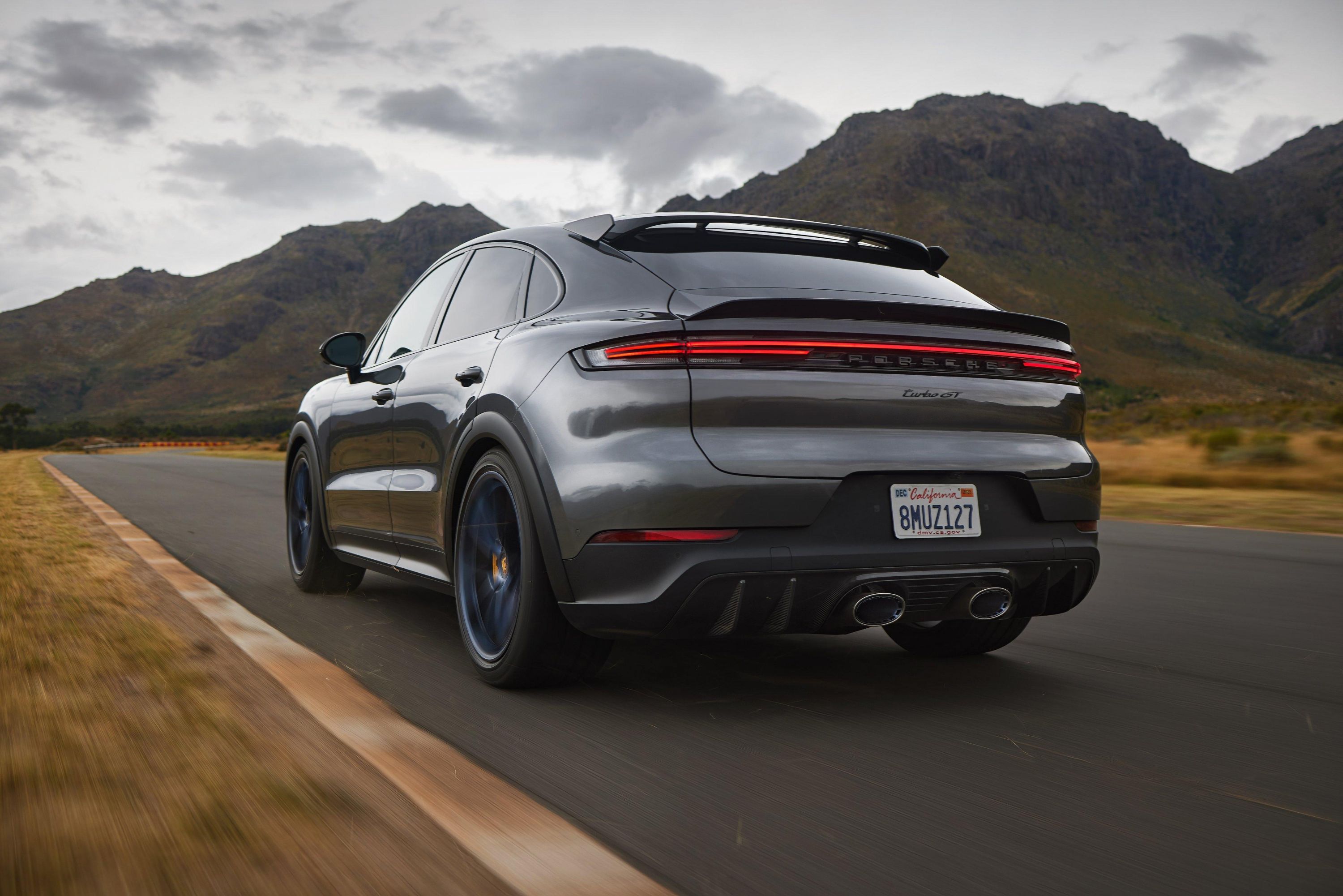 2025 Porsche Cayenne: Detailed Interior And Exterior Photos 2025 Porsche Cayenne: Detailed Interior And Exterior Photos