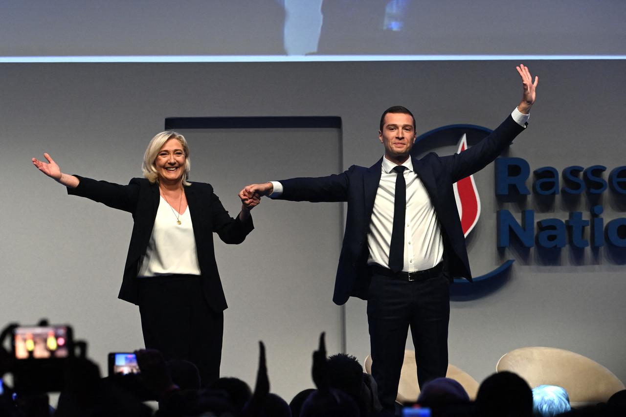 2027: Jacobelli Dénonce Une Tentative D'empêcher La Candidature De Marine Le Pen 2027: Jacobelli Dénonce Une Tentative D'empêcher La Candidature De Marine Le Pen