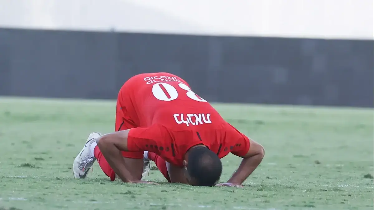 קומו: מהפך מדהים בניצחון 3-1 על קליארי קומו: מהפך מדהים בניצחון 3-1 על קליארי