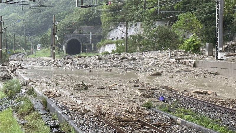 強降雨襲擊北迴線:台鐵5月19日列車時刻表及疏運調整說明 強降雨襲擊北迴線:台鐵5月19日列車時刻表及疏運調整說明