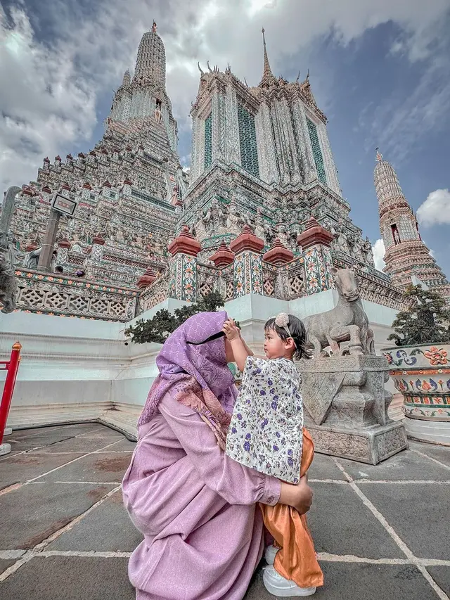 7 Potret Kebahagiaan Ria Ricis & Moana Saat Liburan Lebaran Di Bali & Sumba 7 Potret Kebahagiaan Ria Ricis & Moana Saat Liburan Lebaran Di Bali & Sumba