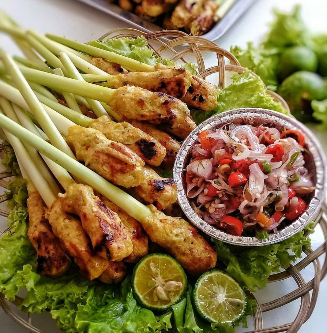 8 Pilihan Oleh-Oleh Kuliner Khas Bali Yang Tak Biasa 8 Pilihan Oleh-Oleh Kuliner Khas Bali Yang Tak Biasa
