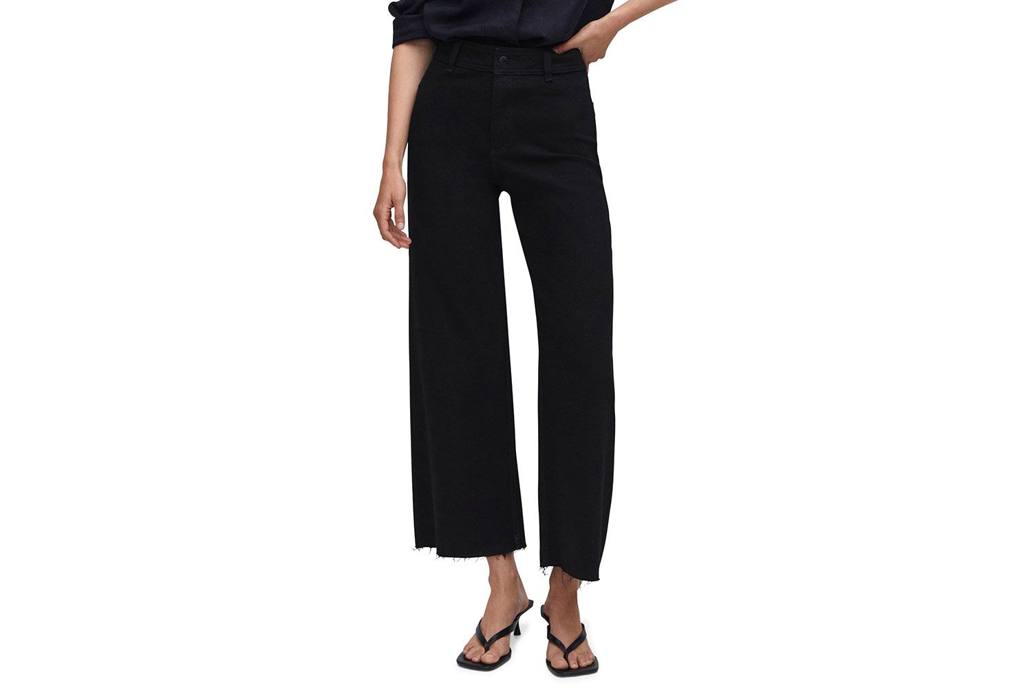 80s Office Style Inspiration: Selena Gomez's High-Waisted Power Suit 80s Office Style Inspiration: Selena Gomez's High-Waisted Power Suit
