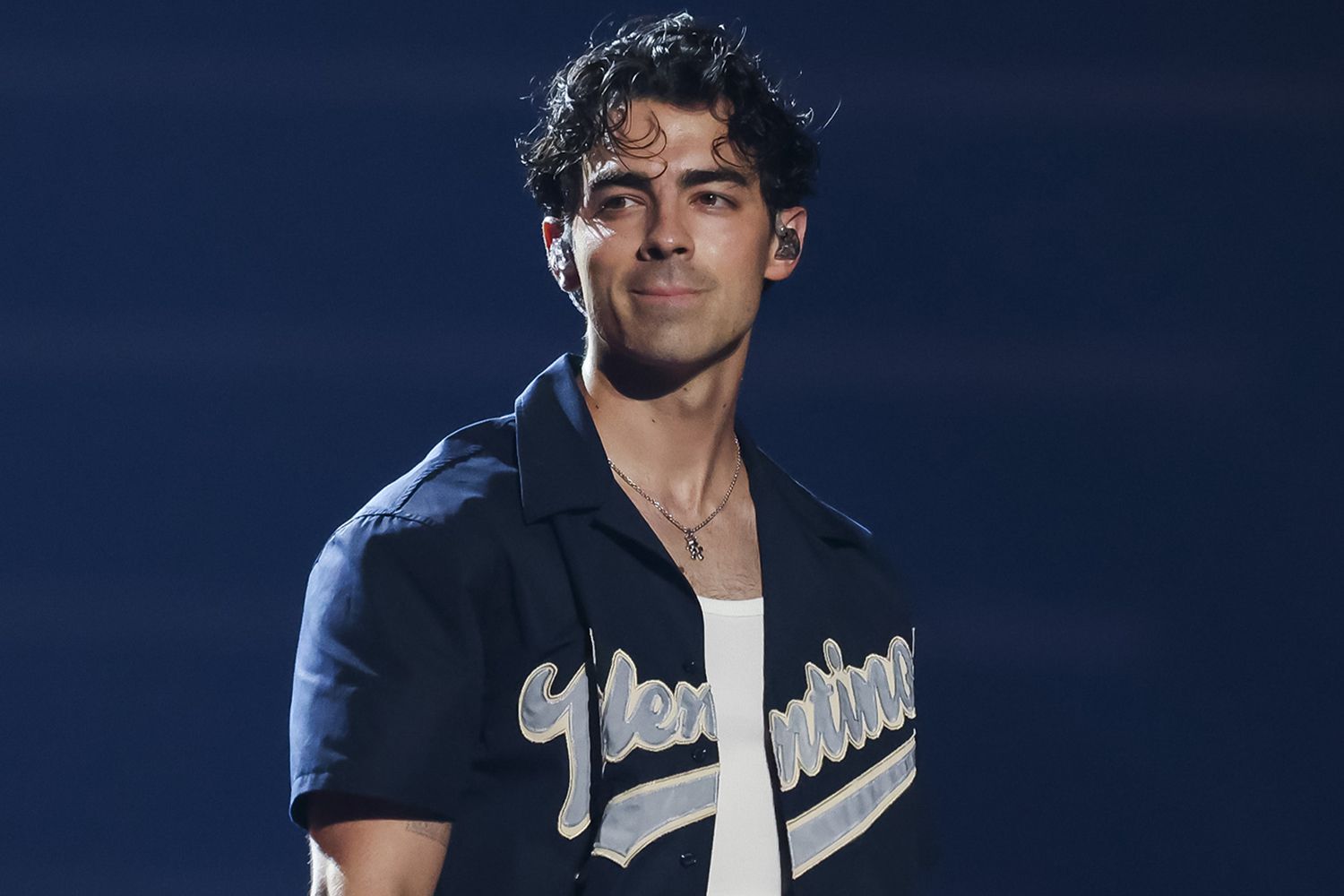 A Couple's Fight Over Joe Jonas: His Unexpected Reaction A Couple's Fight Over Joe Jonas: His Unexpected Reaction