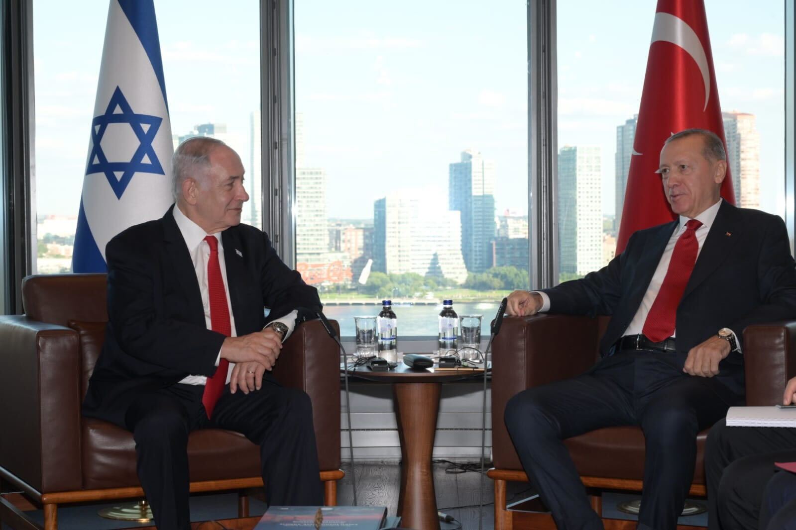 ABD'li Dergi: Türkiye-İsrail Çatışması Ve Erdoğan-Netanyahu Karşılaşması ABD'li Dergi: Türkiye-İsrail Çatışması Ve Erdoğan-Netanyahu Karşılaşması