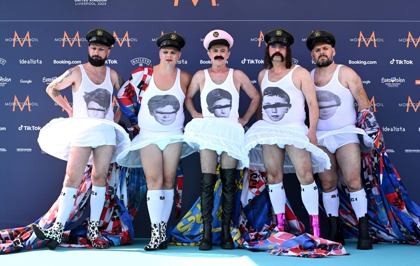 Absurd Estonian Eurovision Entry: An Italian Parody Takes The Stage Absurd Estonian Eurovision Entry: An Italian Parody Takes The Stage