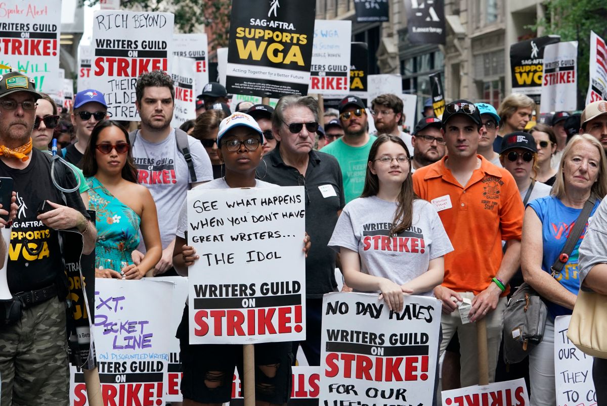 Actors And Writers Strike: Hollywood Faces Unprecedented Shutdown Actors And Writers Strike: Hollywood Faces Unprecedented Shutdown