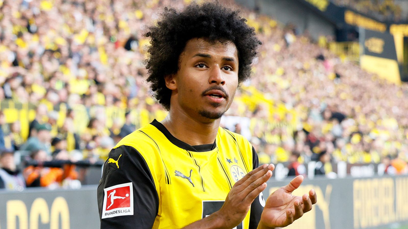 Adeyemi: Stilsicher In Dortmund – BVB-Star Im Fokus Adeyemi: Stilsicher In Dortmund – BVB-Star Im Fokus
