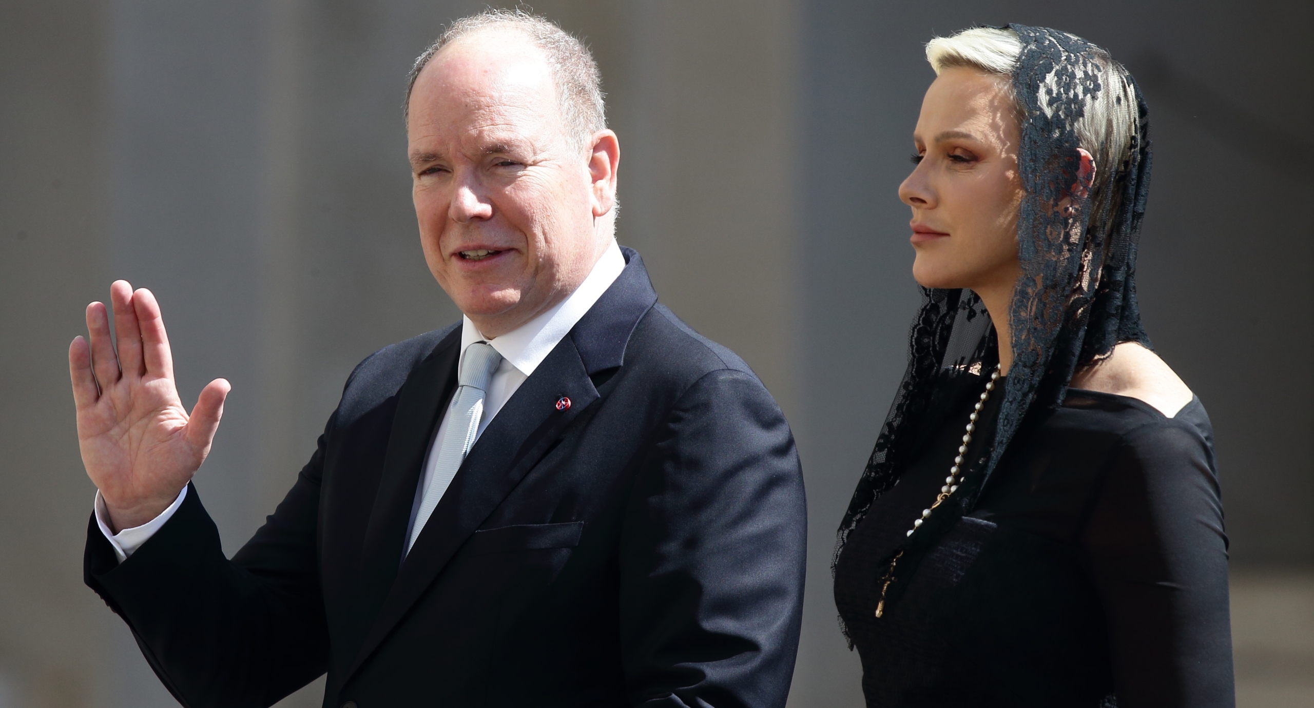 Albert De Mònaco: Vacances Lluny De Charlene Amb Una Actriu Famosa Albert De Mònaco: Vacances Lluny De Charlene Amb Una Actriu Famosa