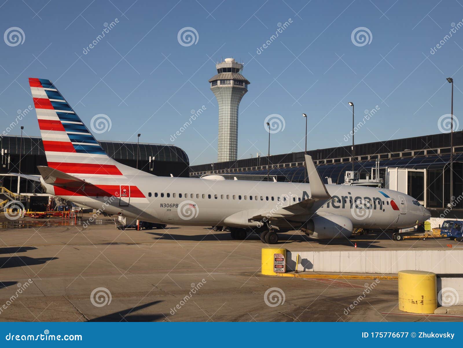 American And United Airlines' Struggle For Control Of Chicago O'Hare Airport American And United Airlines' Struggle For Control Of Chicago O'Hare Airport