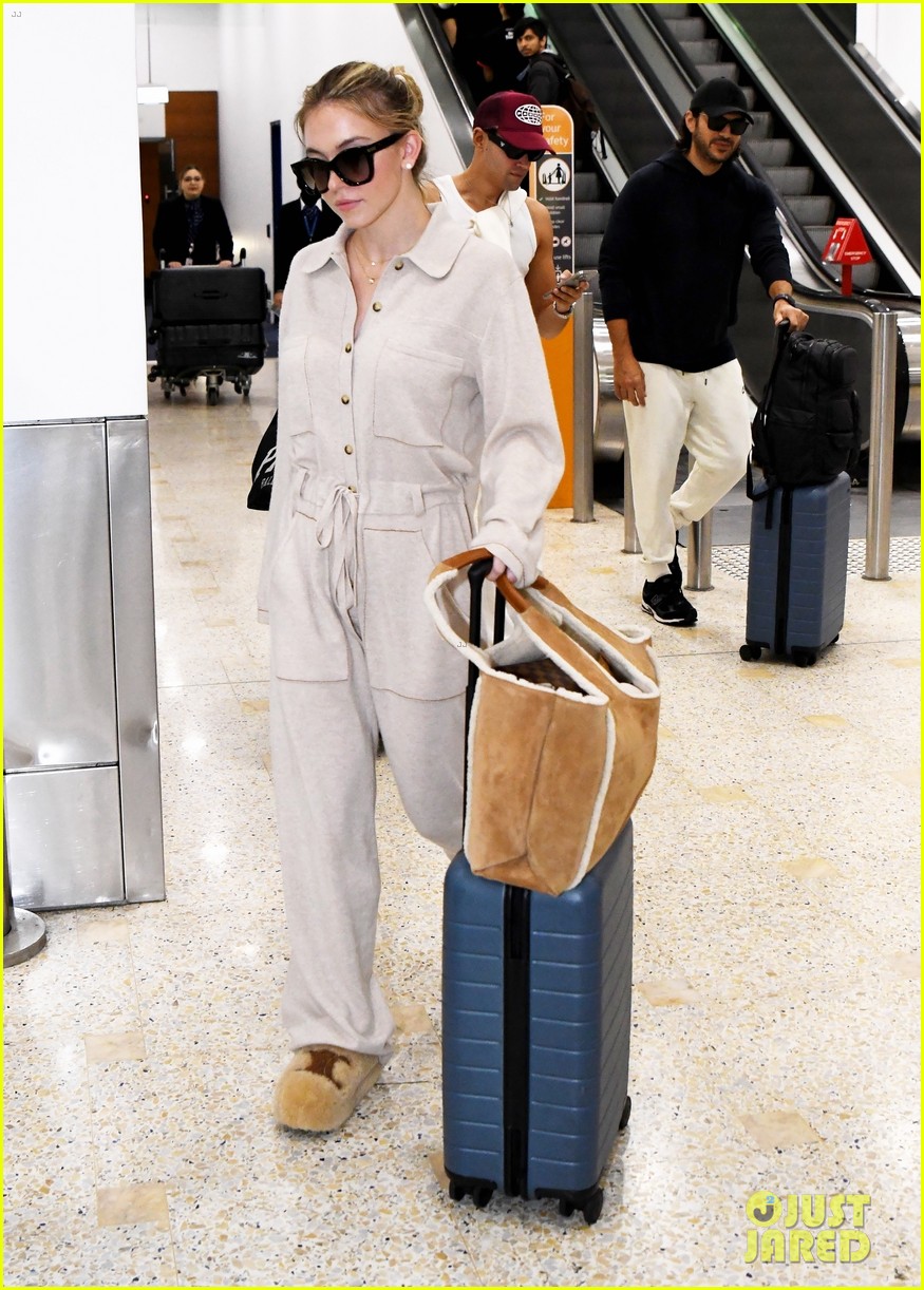 Amidst Engagement Split, Sydney Sweeney Enjoys African Safari Adventure Amidst Engagement Split, Sydney Sweeney Enjoys African Safari Adventure