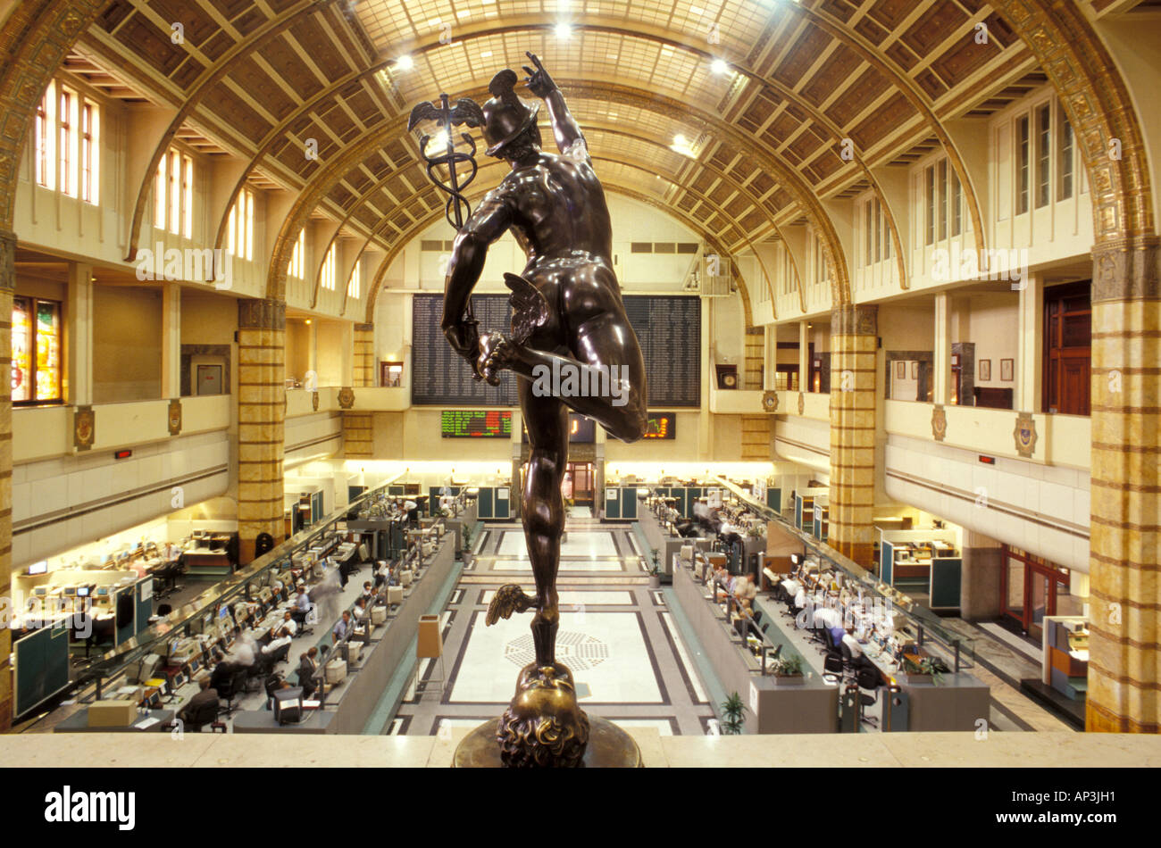 Amsterdam Stock Exchange: Three-Day Losing Streak, 11% Decline Amsterdam Stock Exchange: Three-Day Losing Streak, 11% Decline