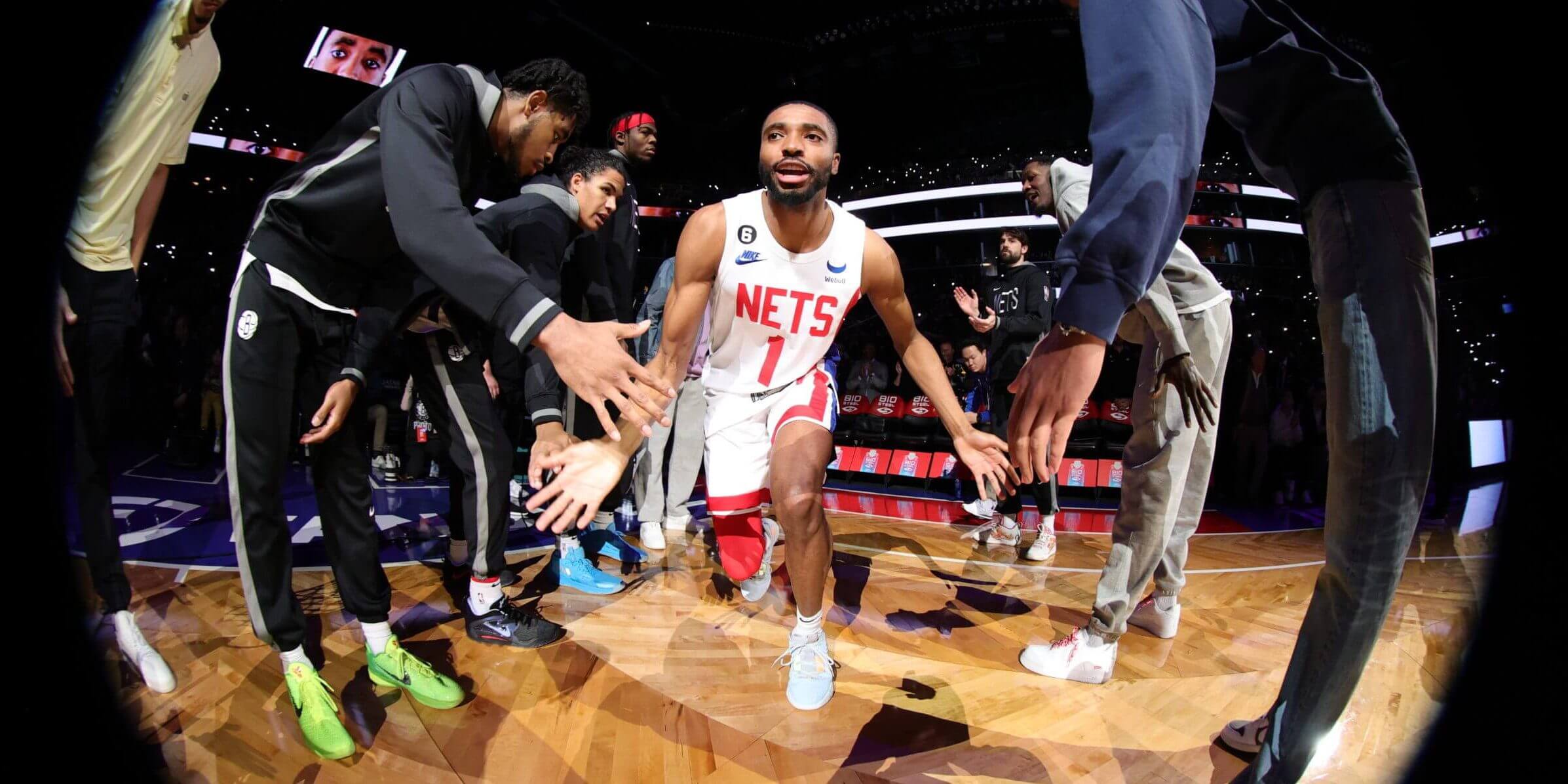 Analyst Breen's Lighthearted Rivalry With Mikal Bridges Analyst Breen's Lighthearted Rivalry With Mikal Bridges