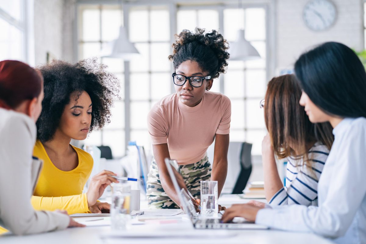 Analyzing Dragon's Den Pitches: Lessons For Aspiring Business Owners