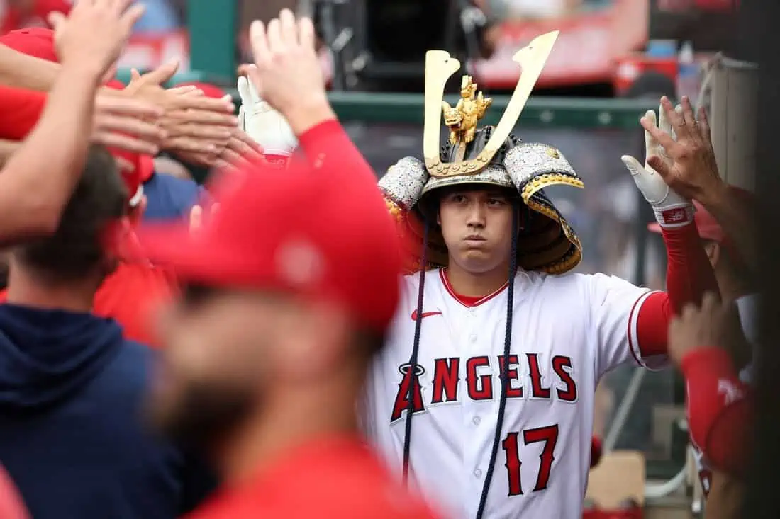 Angels' Pari Hits Game-Winning Homer In Rain-Affected Victory Against White Sox Angels' Pari Hits Game-Winning Homer In Rain-Affected Victory Against White Sox