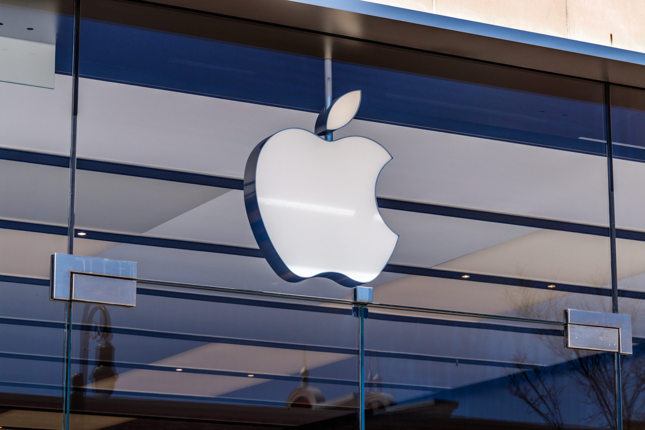 Apple Stock Forecast: Is $254 Realistic? Buy Or Sell AAPL At $200? Apple Stock Forecast: Is $254 Realistic? Buy Or Sell AAPL At $200?