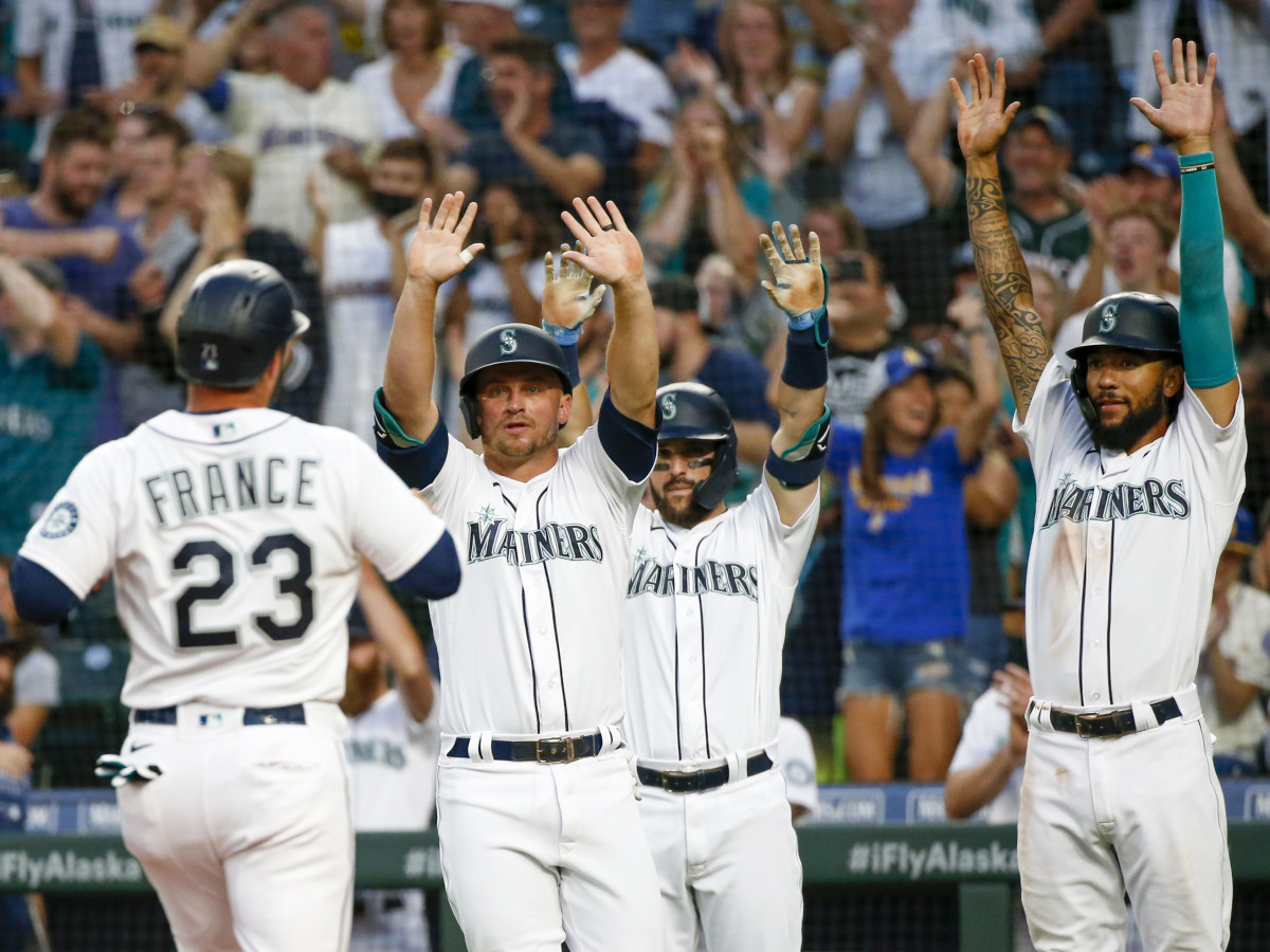 Arozarena's Impact: Mariners' 10-Inning Victory Over Reds Arozarena's Impact: Mariners' 10-Inning Victory Over Reds