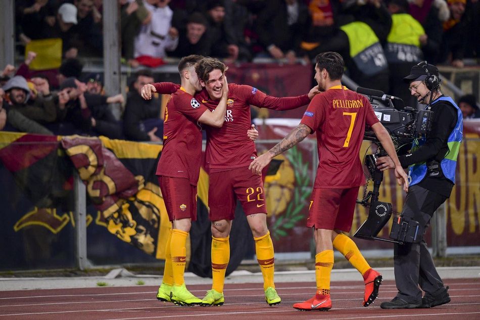 AS Roma Învinge FC Porto Și Se Califică În Optimile Europa League AS Roma Învinge FC Porto Și Se Califică În Optimile Europa League