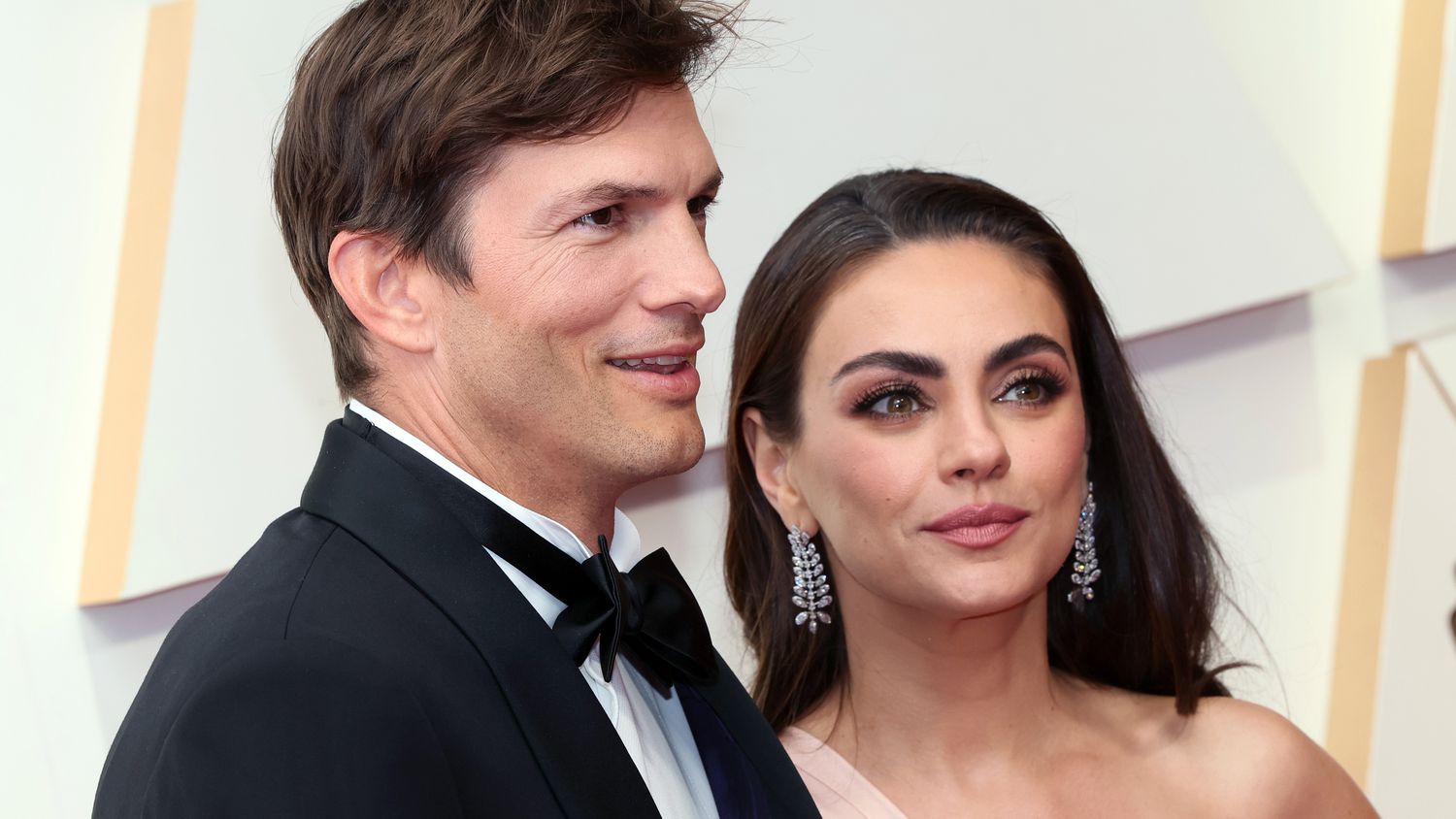 Ashton Kutcher And Demi Moore: Daughter's Comment Causes Stir, Followed By Retraction Ashton Kutcher And Demi Moore: Daughter's Comment Causes Stir, Followed By Retraction