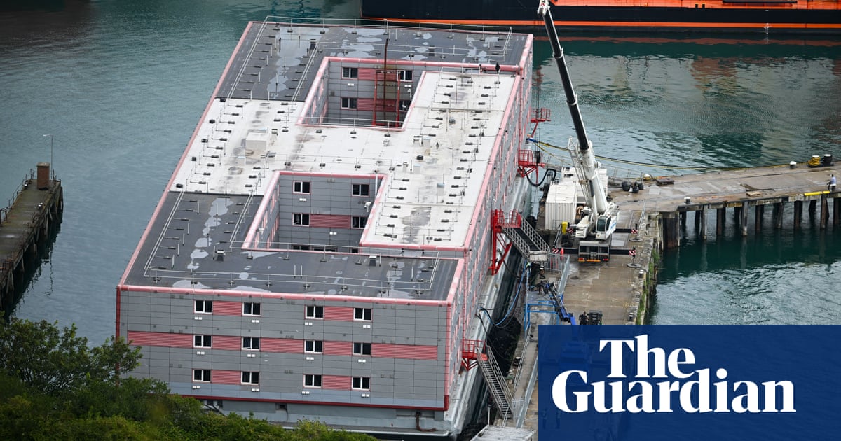 Asylum Minister Faces Backlash Over Bypassing Inspectorate's Legal Review Asylum Minister Faces Backlash Over Bypassing Inspectorate's Legal Review