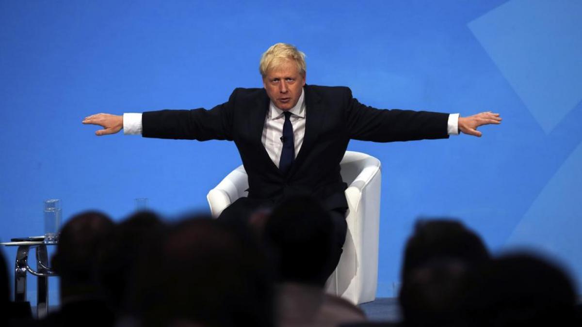 Avestruz Ataca A Boris Johnson En Texas: Reacción Del Exprimer Ministro Avestruz Ataca A Boris Johnson En Texas: Reacción Del Exprimer Ministro