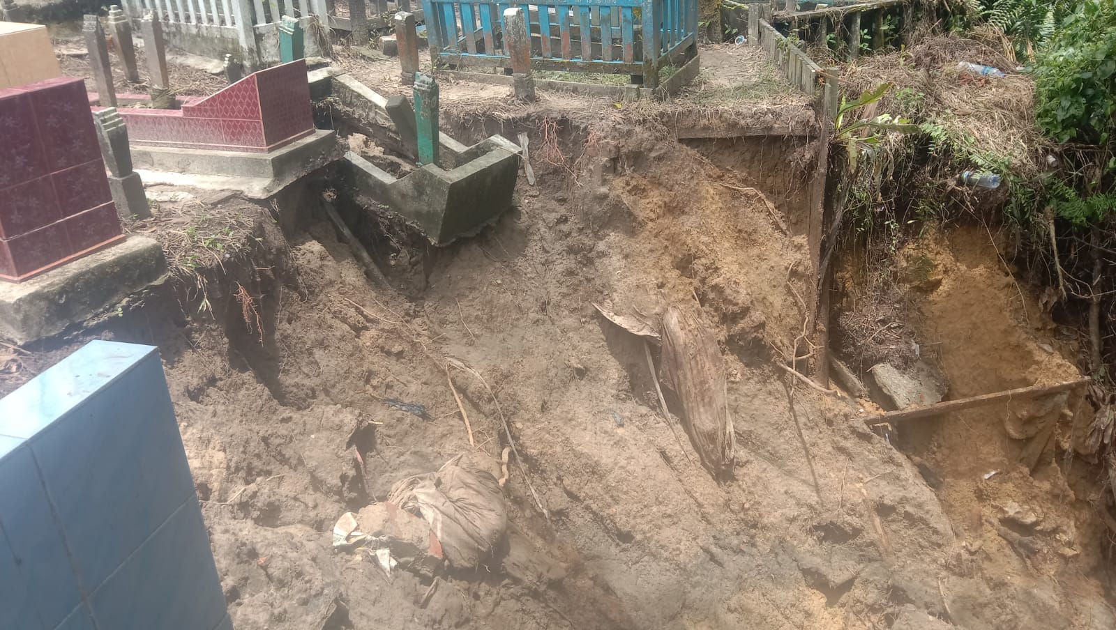 Balikpapan: Hujan Deras Sebabkan Tragedi Tenggelam Di Drainase Batu Ampar Balikpapan: Hujan Deras Sebabkan Tragedi Tenggelam Di Drainase Batu Ampar
