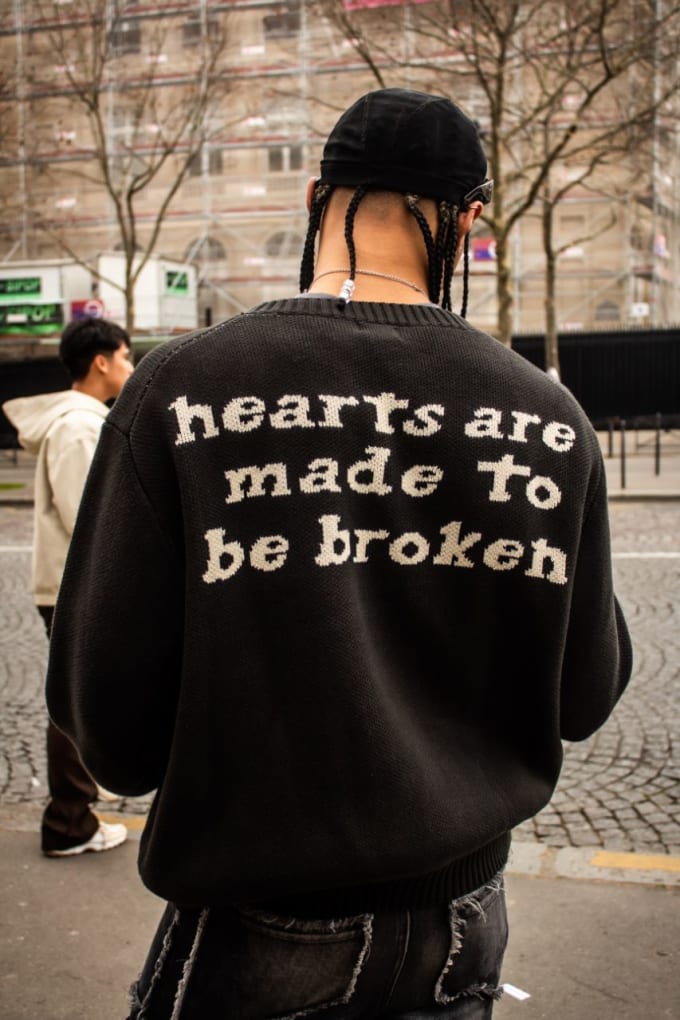 Banksy Auction: Iconic Broken Heart Artwork To Be Sold Banksy Auction: Iconic Broken Heart Artwork To Be Sold