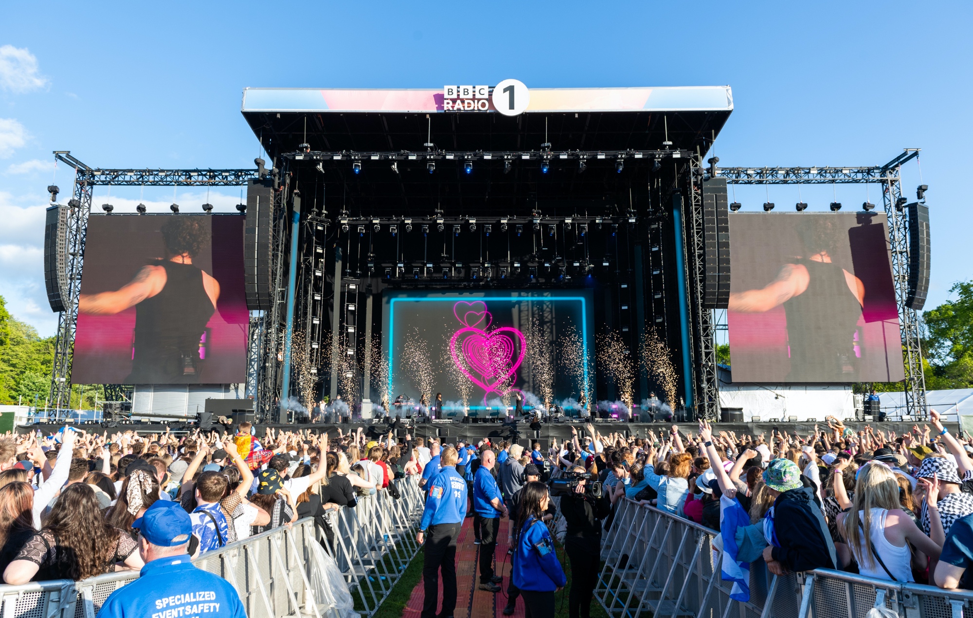 BBC Radio 1 Big Weekend 2024 Lineup: Jorja Smith, Biffy Clyro, Blossoms & More BBC Radio 1 Big Weekend 2024 Lineup: Jorja Smith, Biffy Clyro, Blossoms & More