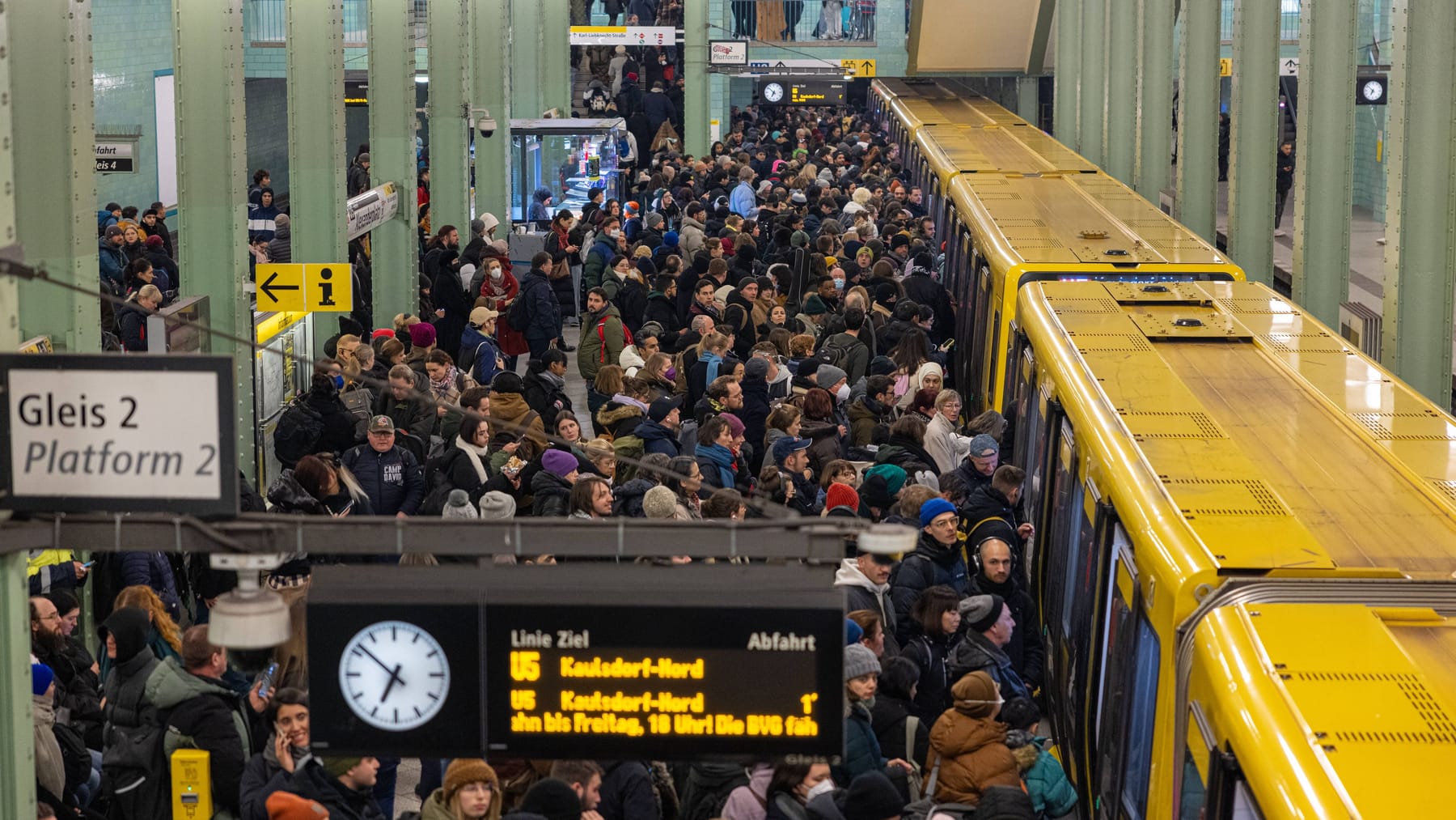 Berlin BVG Streik: Auswirkungen Und Kampf Für Fahrgäste Berlin BVG Streik: Auswirkungen Und Kampf Für Fahrgäste