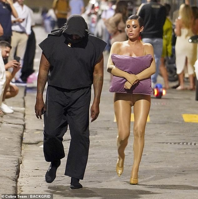 Bianca Censori's Italian Lingerie Rollerblading Outing: Kanye-less Stunt Sparks Buzz Bianca Censori's Italian Lingerie Rollerblading Outing: Kanye-less Stunt Sparks Buzz