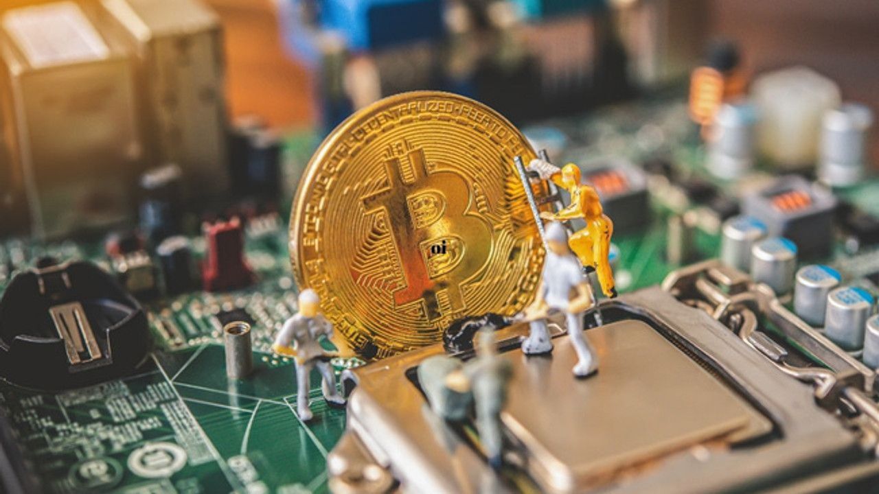 Bitcoin Madenciliği: Azalan Karlılık Ve Geleceğin Senaryoları Bitcoin Madenciliği: Azalan Karlılık Ve Geleceğin Senaryoları