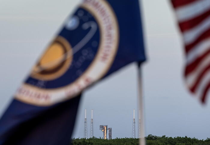 Blue Origin Postpones Launch: Vehicle Subsystem Issue Cited Blue Origin Postpones Launch: Vehicle Subsystem Issue Cited
