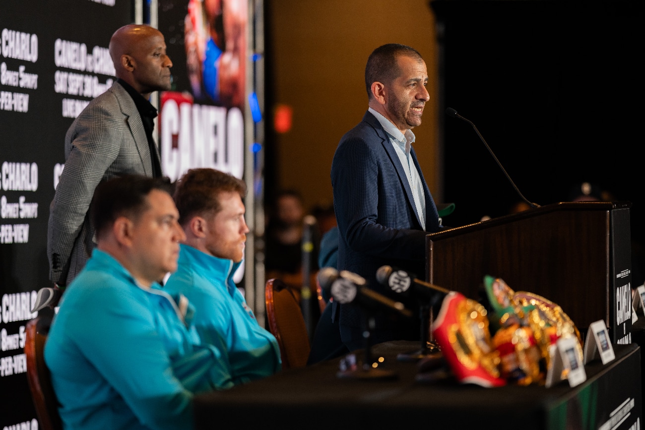 Boxing Expert Ortiz Jr. Favors Canelo In Upcoming Crawford Fight Boxing Expert Ortiz Jr. Favors Canelo In Upcoming Crawford Fight