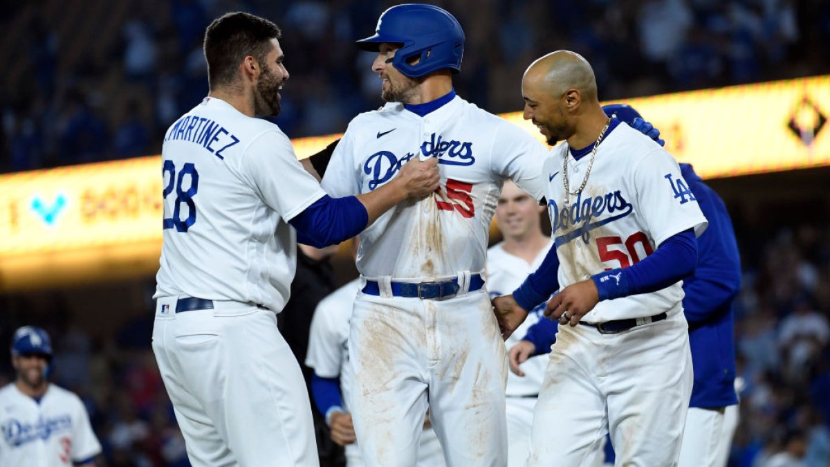 Brent Rooker, Max Muncy Homers Secure Athletics Win Against Mariners Brent Rooker, Max Muncy Homers Secure Athletics Win Against Mariners