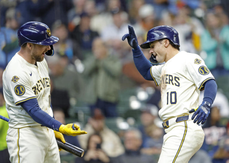 Brewers Defeat Tigers In Series, 5-1 Brewers Defeat Tigers In Series, 5-1