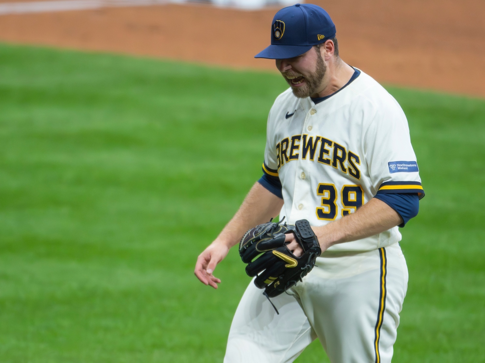 Brewers Fall To Diamondbacks In Dramatic Ninth Inning Walk-Off Brewers Fall To Diamondbacks In Dramatic Ninth Inning Walk-Off