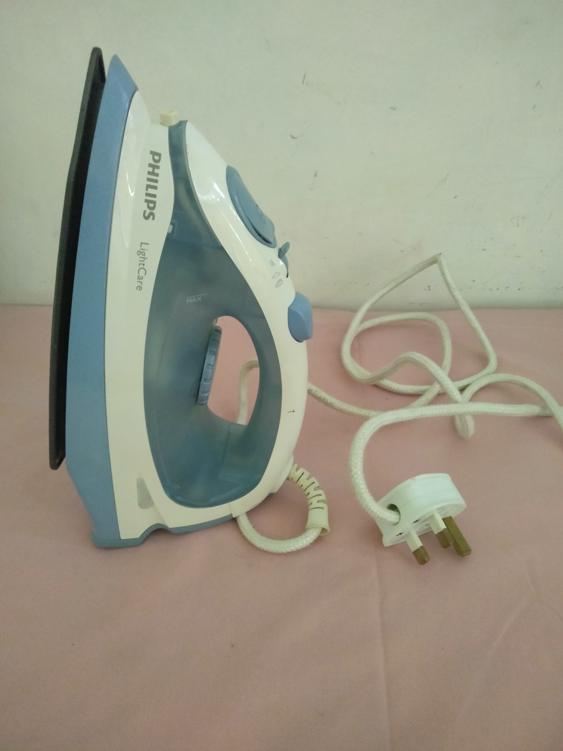 Buying Guide: Best BLACK+DECKER Steam Irons On The Market Buying Guide: Best BLACK+DECKER Steam Irons On The Market