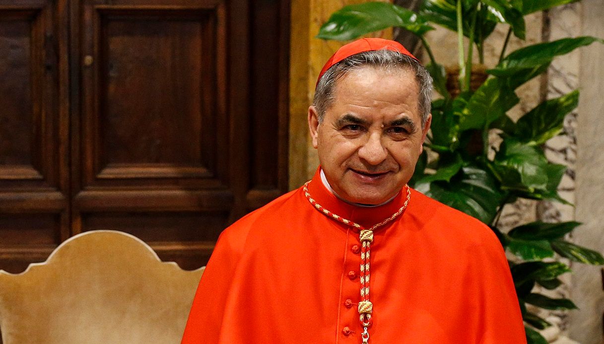 Cardinale Becciu: Aggiornamenti Sulla Situazione E Il Ruolo Della Preghiera. Cardinale Becciu: Aggiornamenti Sulla Situazione E Il Ruolo Della Preghiera.