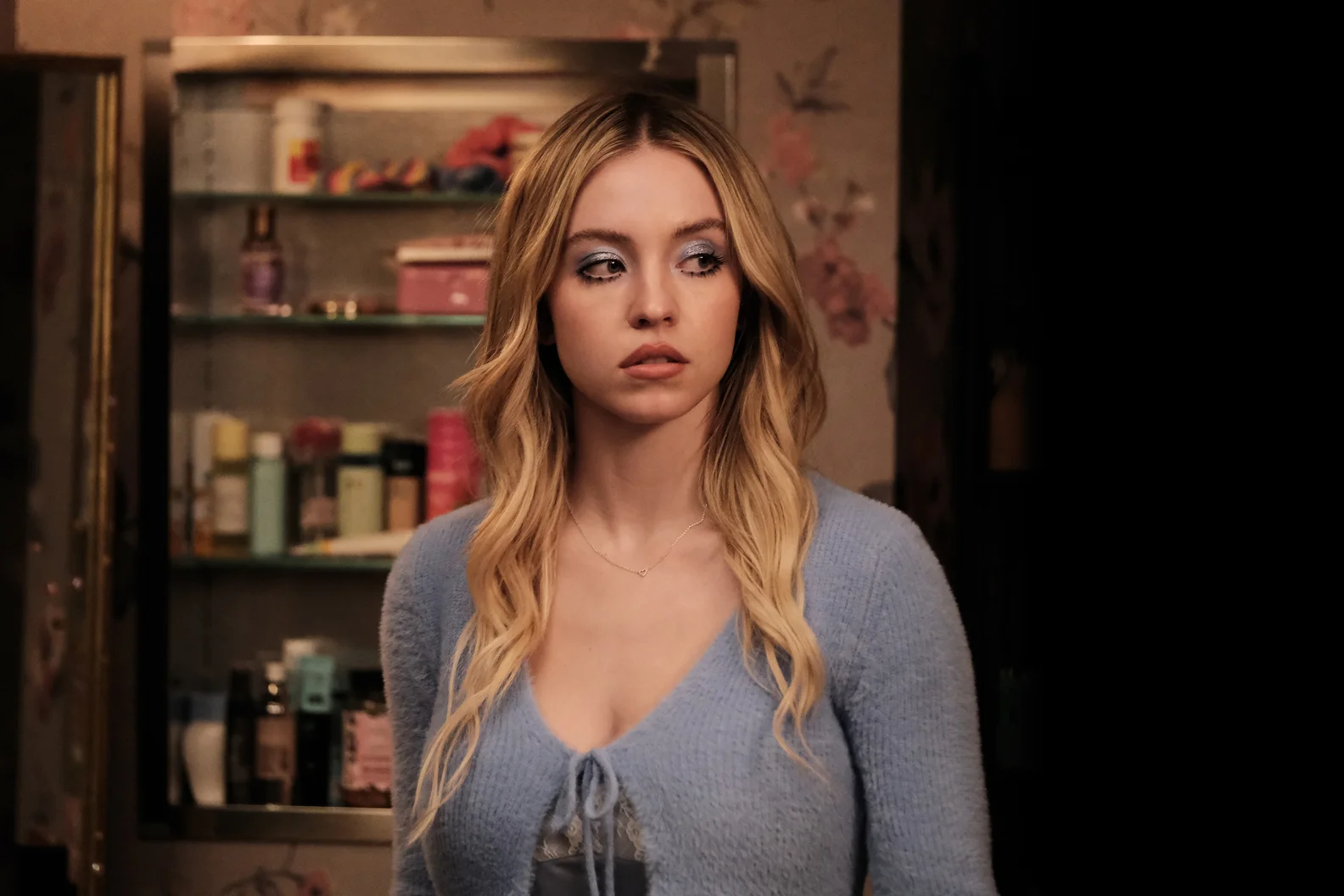 Cassie's Wedding In Euphoria Season 3: Set Photos Reveal All Cassie's Wedding In Euphoria Season 3: Set Photos Reveal All