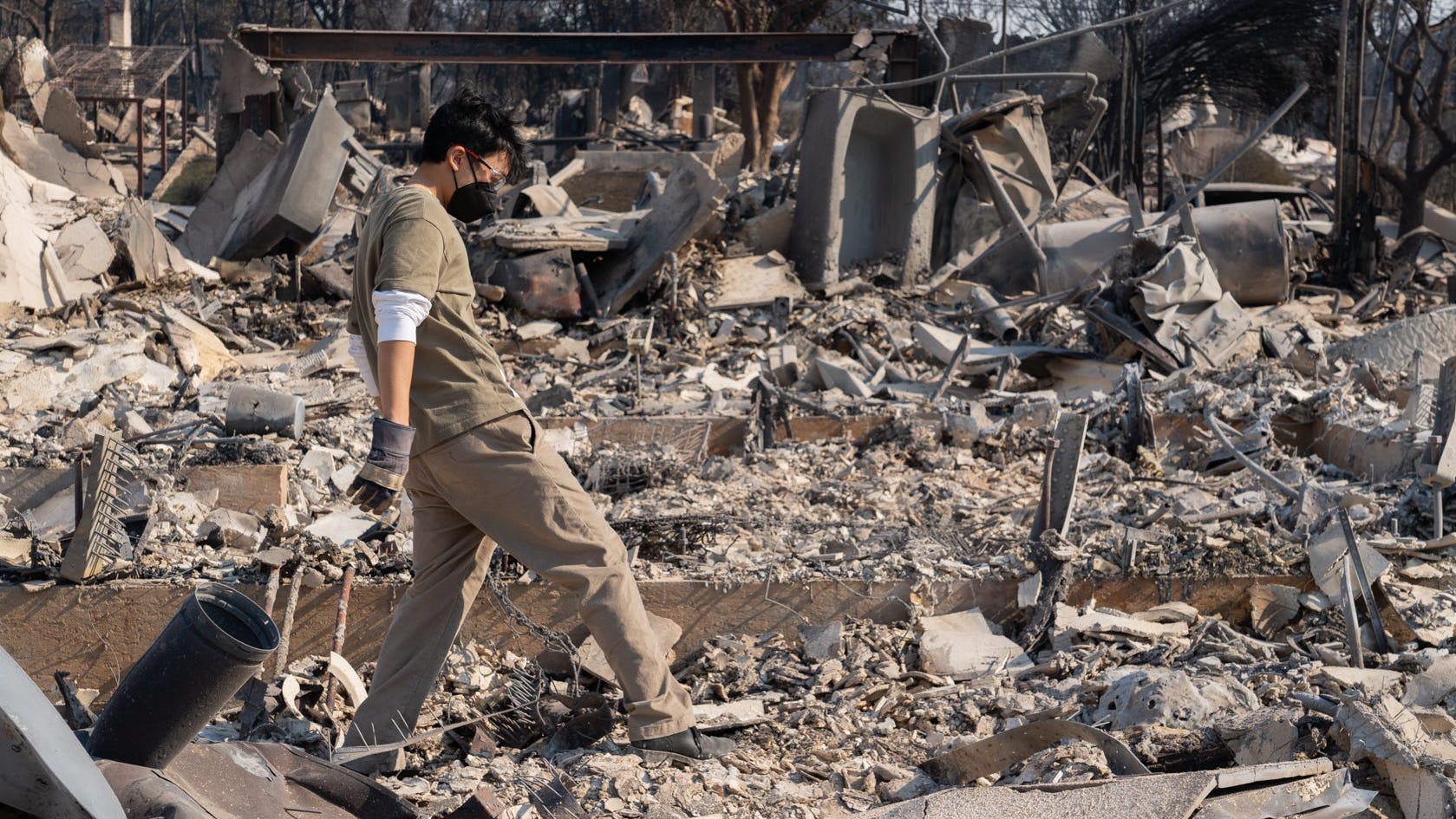 Celebrities And The LA Palisades Fires: Homes Destroyed, Stories Shared Celebrities And The LA Palisades Fires: Homes Destroyed, Stories Shared