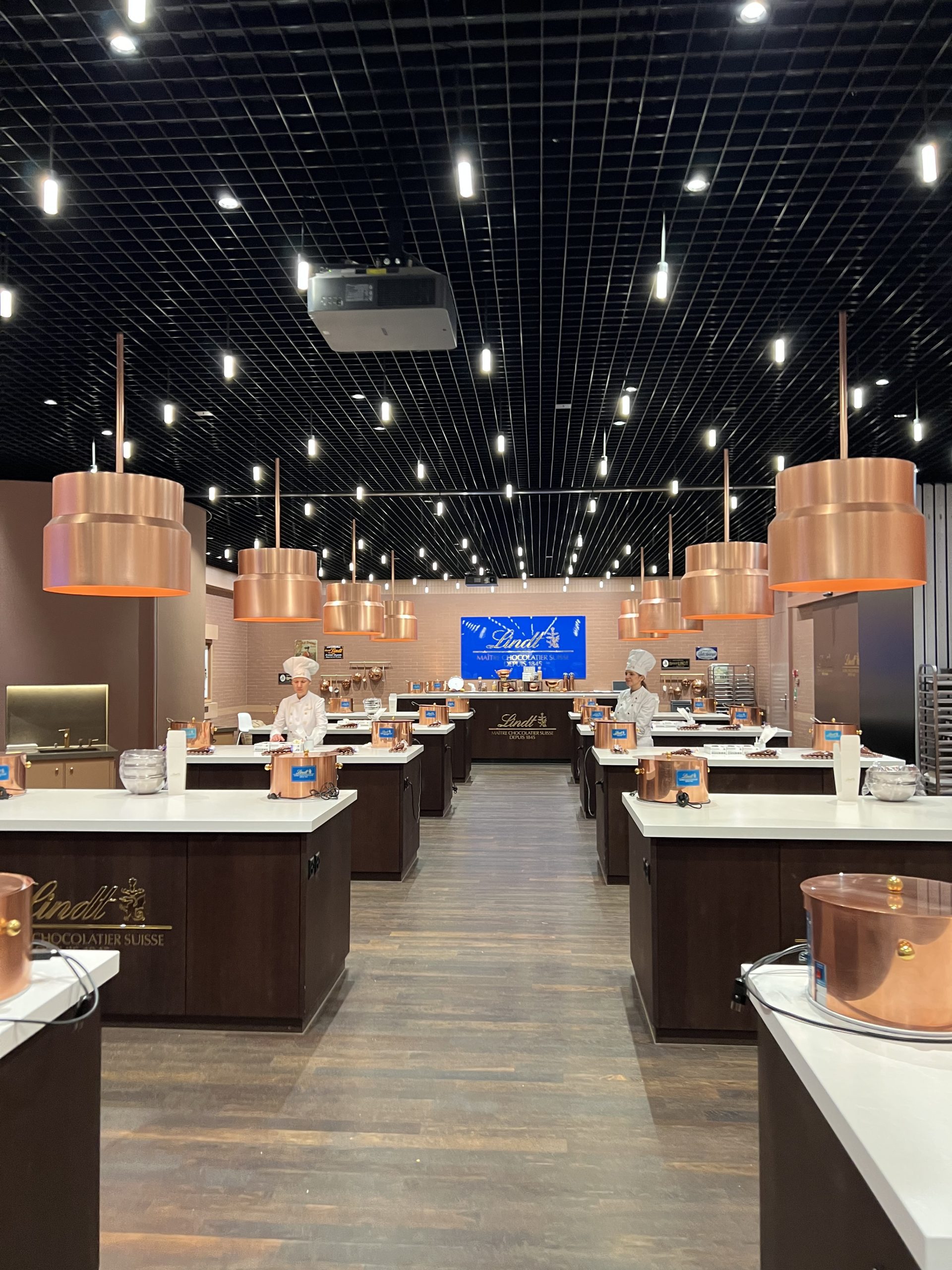 Central London Welcomes A Lindt Chocolate Paradise Central London Welcomes A Lindt Chocolate Paradise