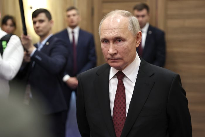 Çfarë Biseduan Putin Dhe Presidenti I Emirateve Të Bashkuara Arabe? Çfarë Biseduan Putin Dhe Presidenti I Emirateve Të Bashkuara Arabe?