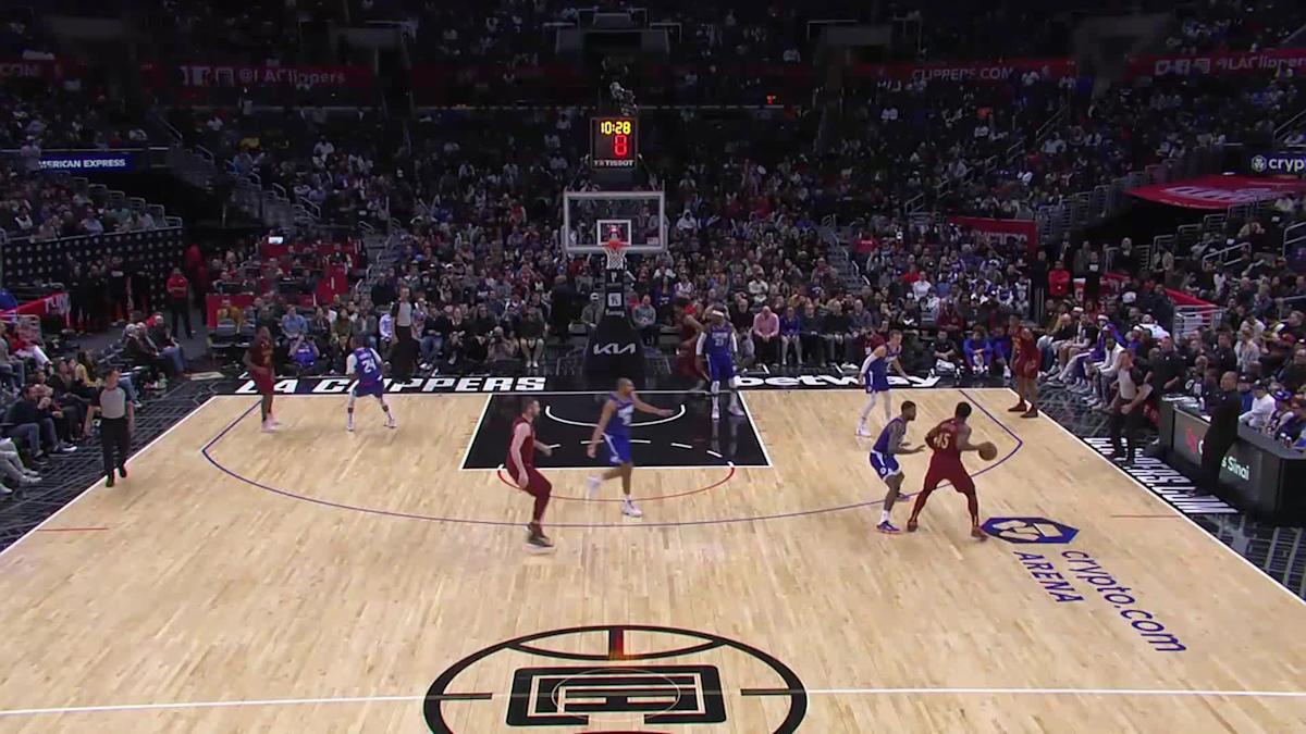 Cleveland Cavaliers' Jarrett Allen Delivers Impressive Dunk In Knicks Matchup Cleveland Cavaliers' Jarrett Allen Delivers Impressive Dunk In Knicks Matchup