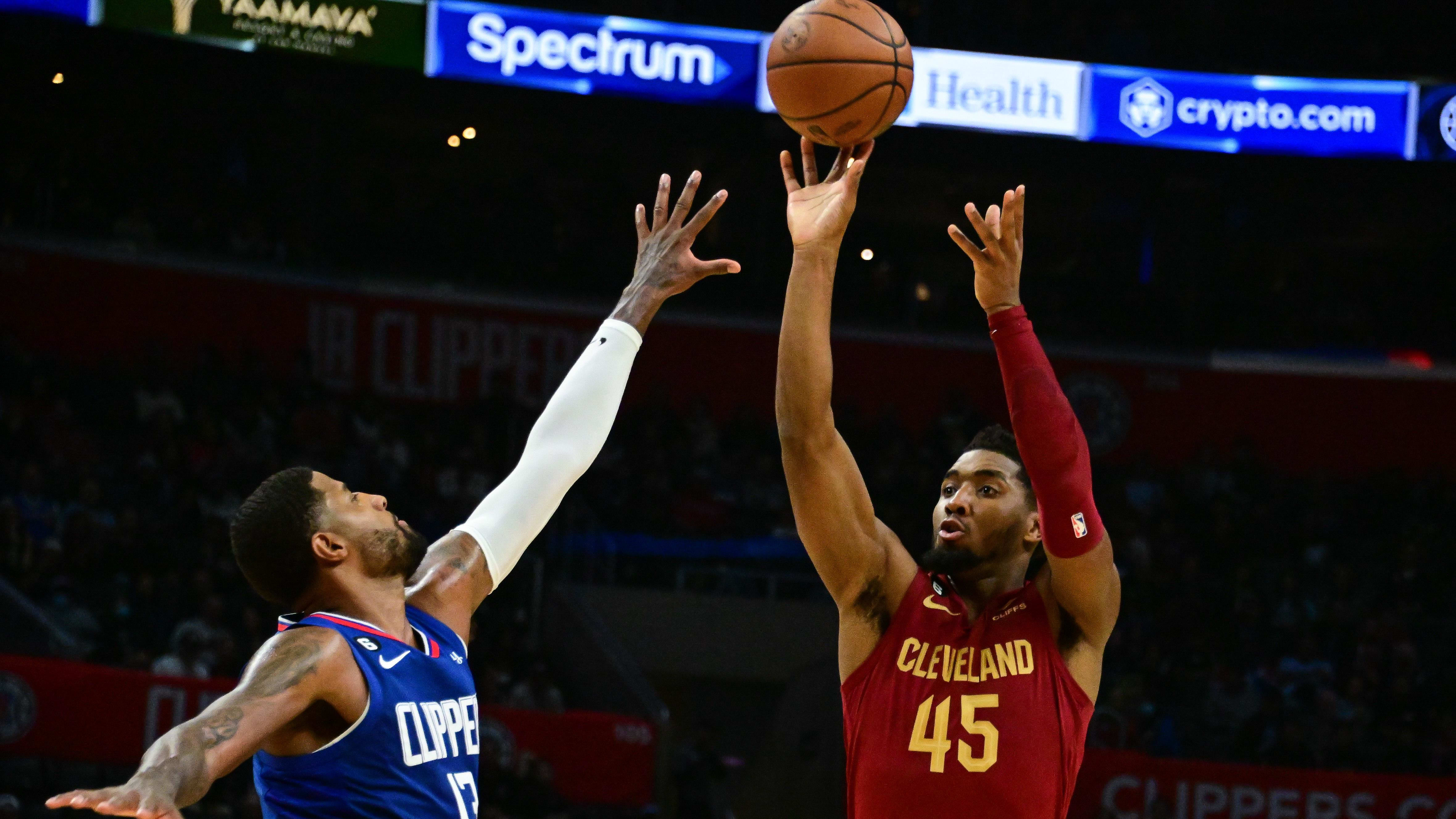 Clippers' Late-Game Push Not Enough In Loss To Cavaliers Clippers' Late-Game Push Not Enough In Loss To Cavaliers
