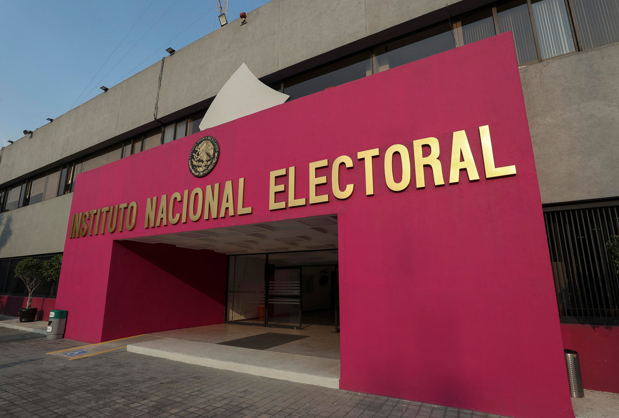 CNE Bajo Presencia Militar: ¿Qué Significa Para El Proceso Electoral? CNE Bajo Presencia Militar: ¿Qué Significa Para El Proceso Electoral?