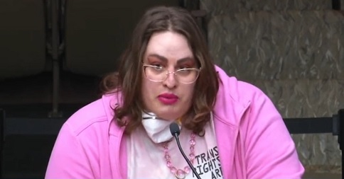 Community Activist Proposes Live Uterus Transplants For Transgender Mothers Community Activist Proposes Live Uterus Transplants For Transgender Mothers