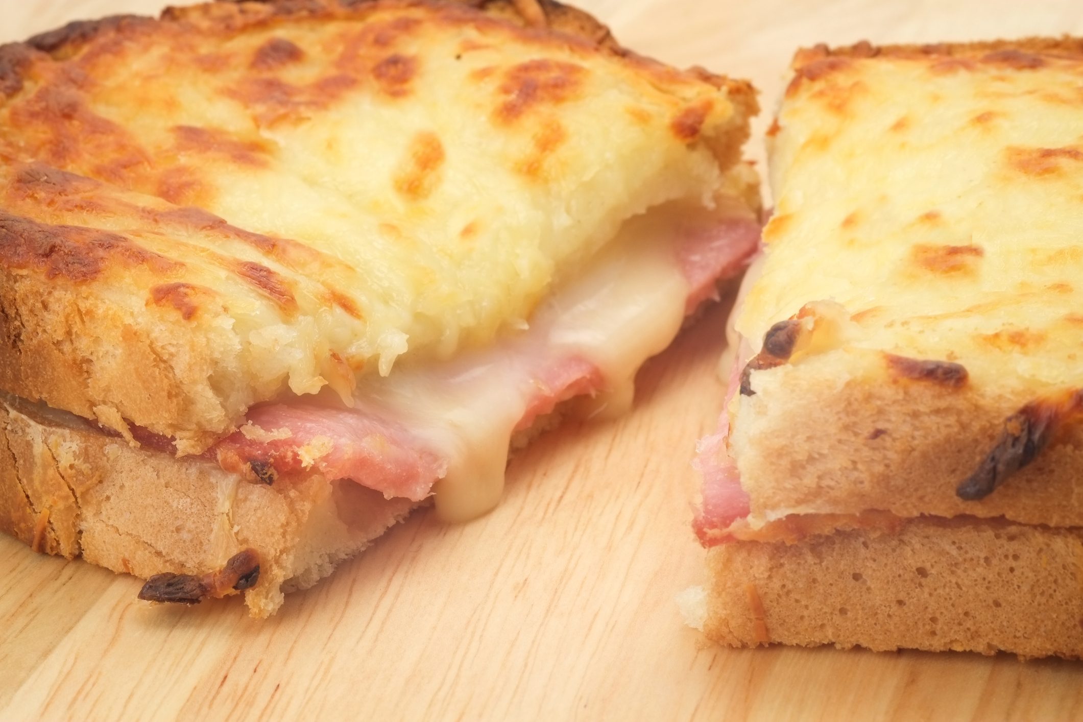 Cómo Hacer Un Croque Monsieur: Receta Simple Y Deliciosa Cómo Hacer Un Croque Monsieur: Receta Simple Y Deliciosa